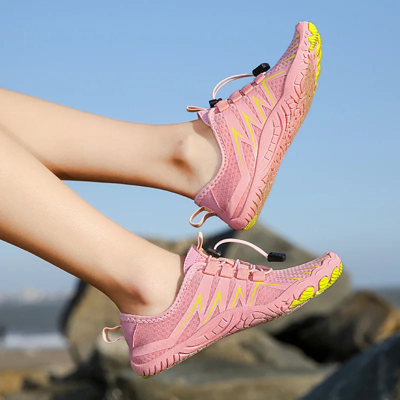 2025 New Outdoor Beach Running Shoes Lightweight and breathable solid color speed non-slip running shoes